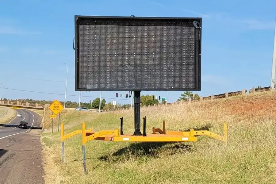 spyder platform deployed highway slope